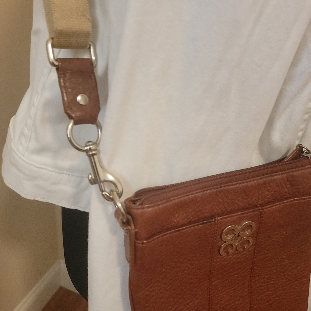 Coach Vintage Julia Pebble Leather Crossbody - Picture 6 of 16